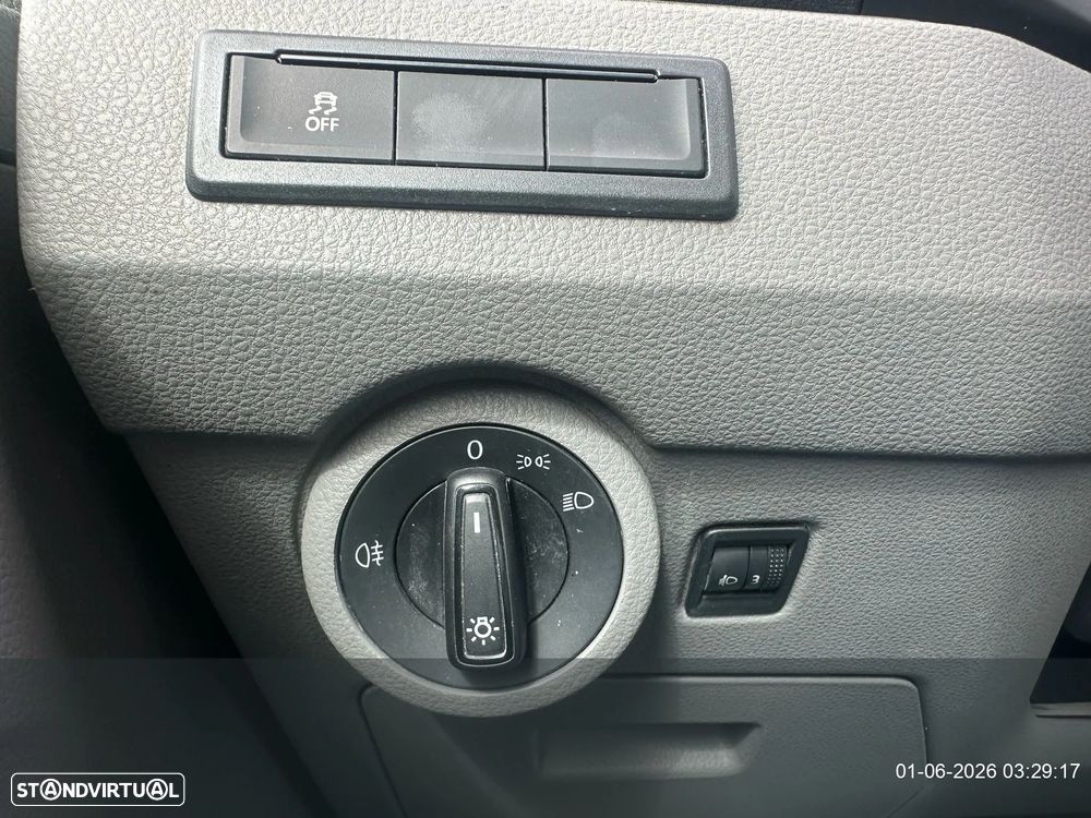 VW Transporter 2.0 TDI L.Business - 19