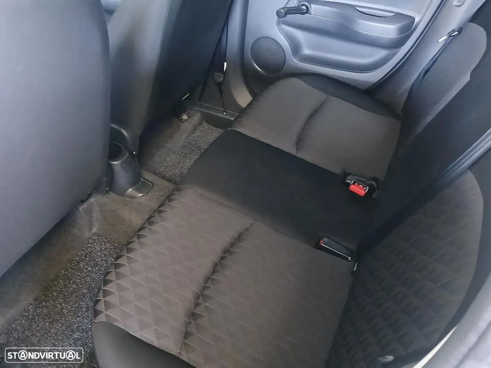 Mitsubishi Space Star 1.0 - 16