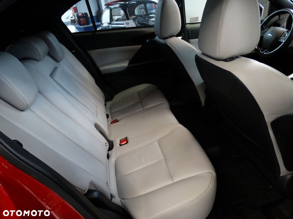 Mitsubishi Eclipse Cross - 34