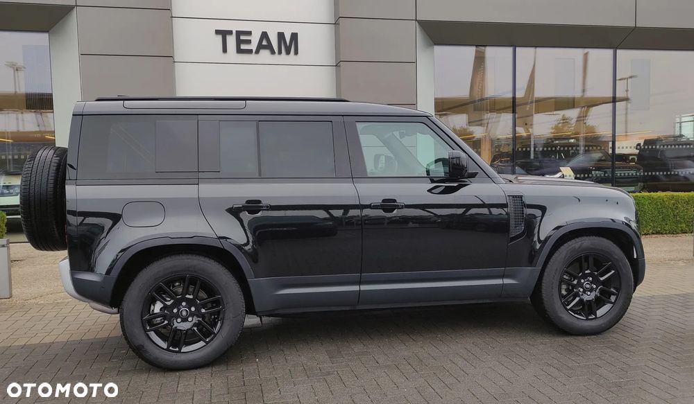 Land Rover Defender - 13