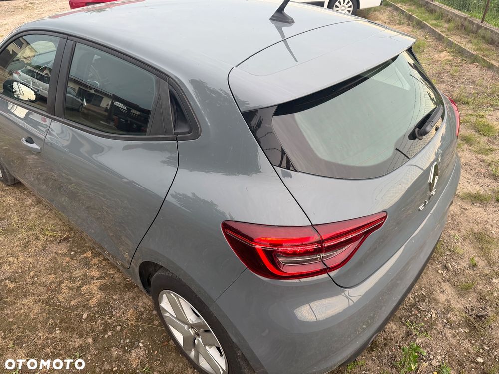 Renault Clio - 6