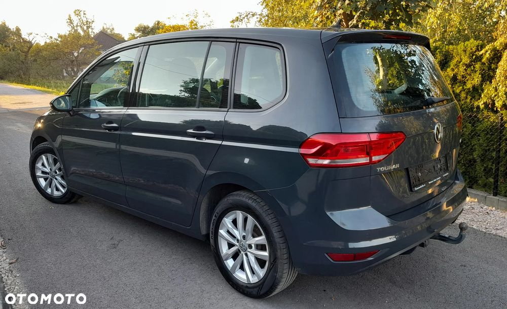 Volkswagen Touran - 2