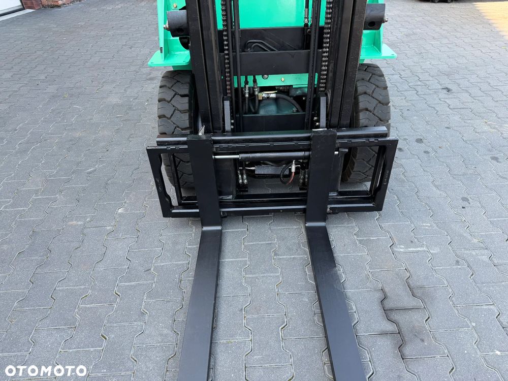 Mitsubishi FG25NT - 10