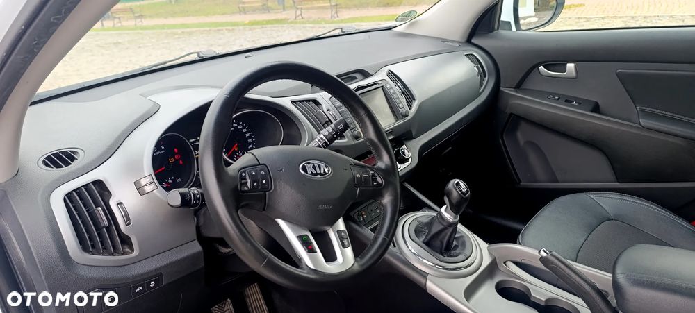 Kia Sportage 2.0 CRDI 2WD Spirit - 10