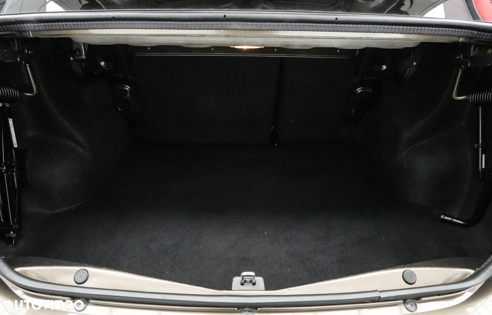 Dacia Logan 0.9 TCe Prestige - 17