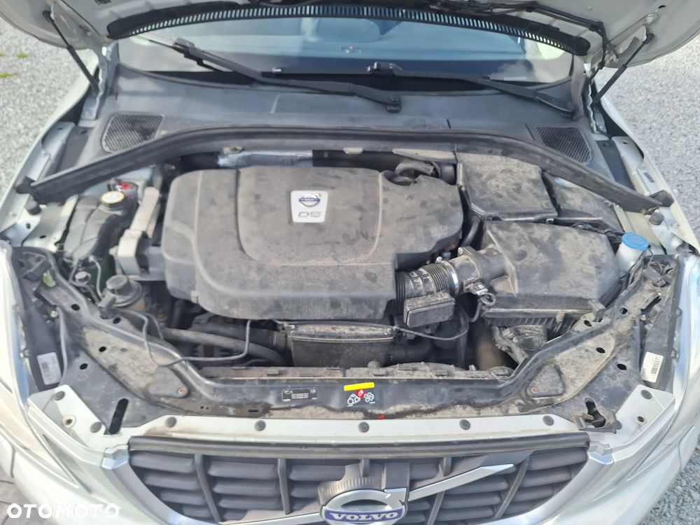 Volvo XC 60 2.4D Momentum - 7