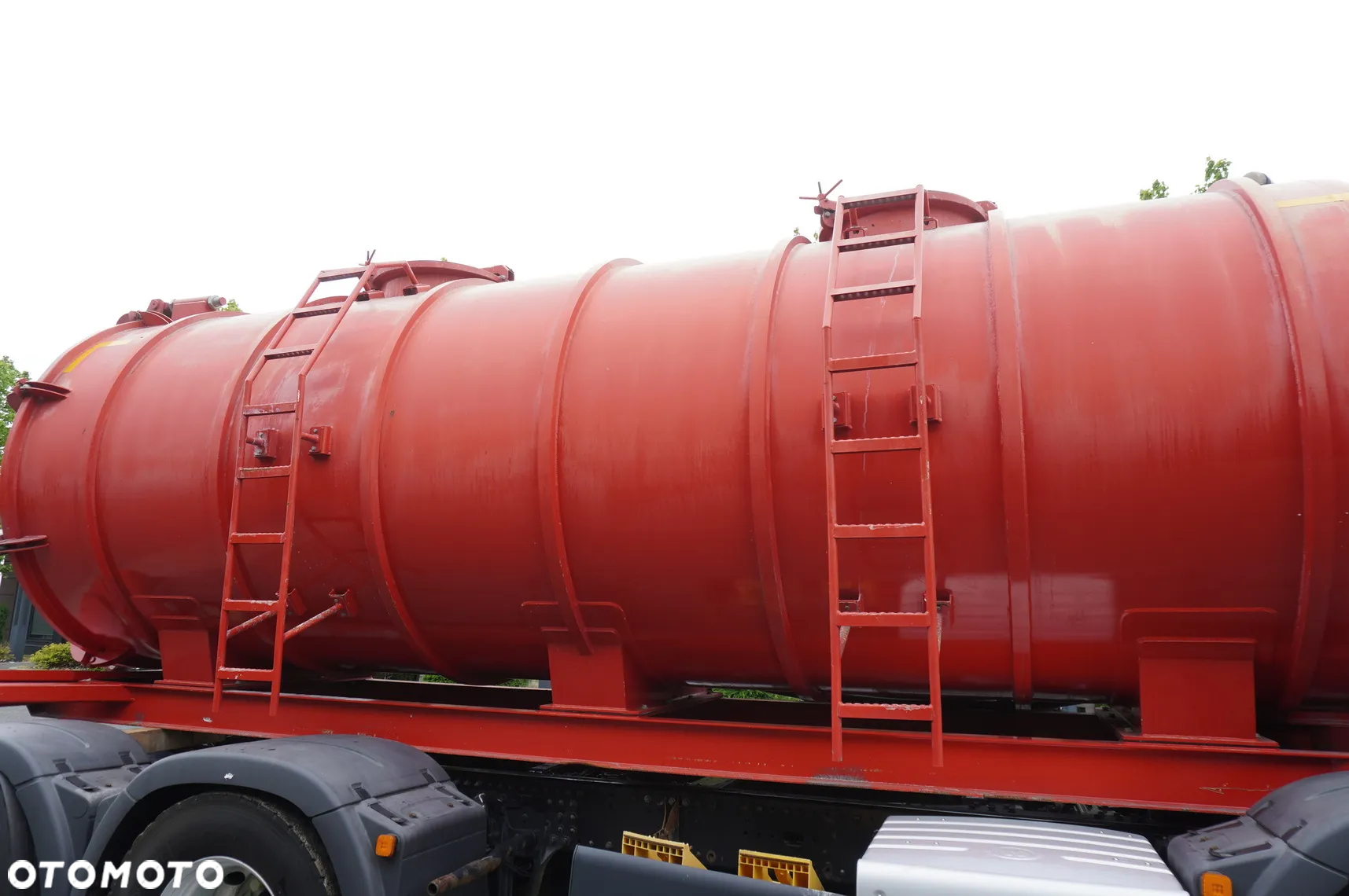 MAN TGS 35.420 8×2 / NOWA Beczka asenizacyjna 13000 l / 3 osie skrętne - 12
