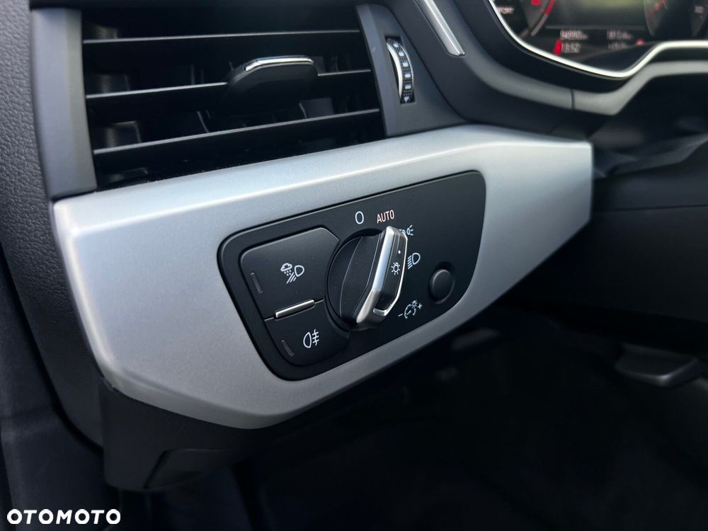 Audi A4 Avant 35 TFSI mHEV S Line S tronic - 18