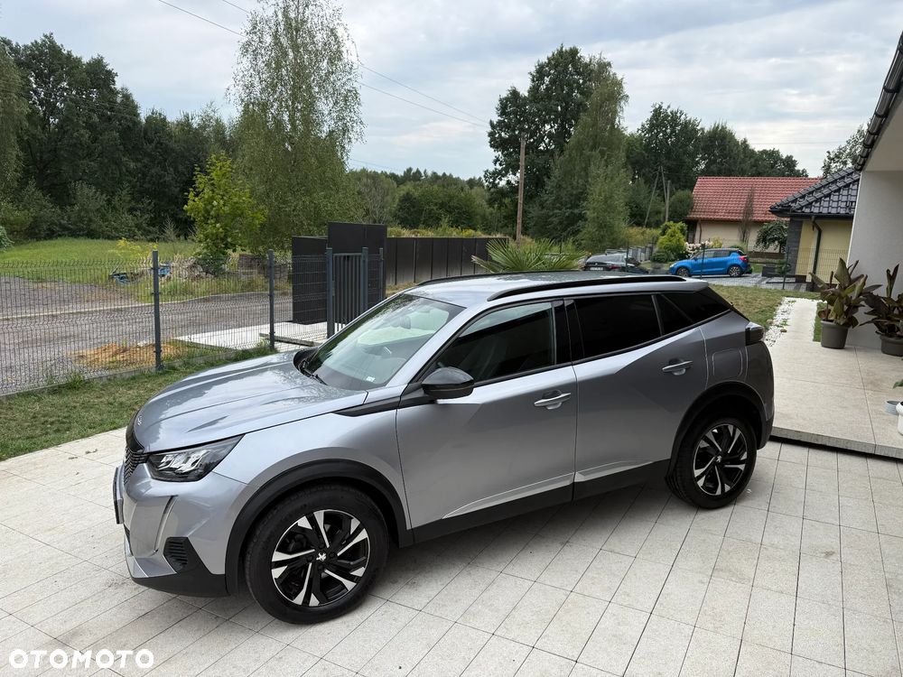 Peugeot 2008 - 8