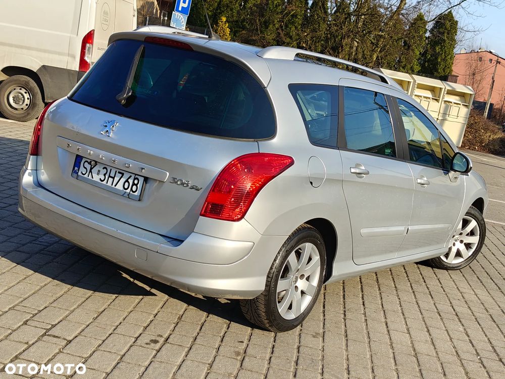 Peugeot 308 1.6 Premium - 5