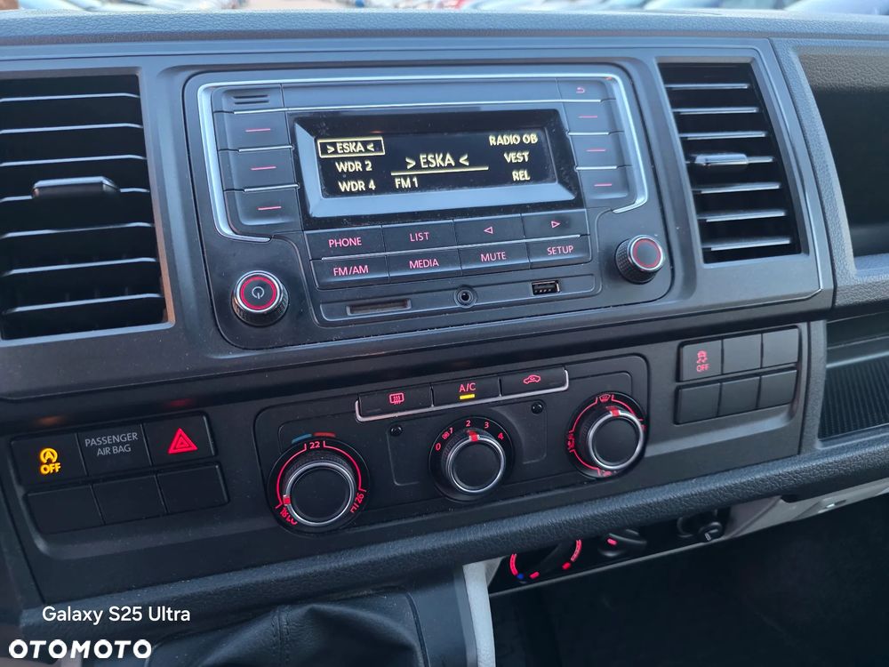 Volkswagen Transporter - 35