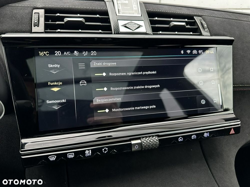 DS Automobiles DS 7 Crossback 1.6 E-Tense Performance Line + - 32