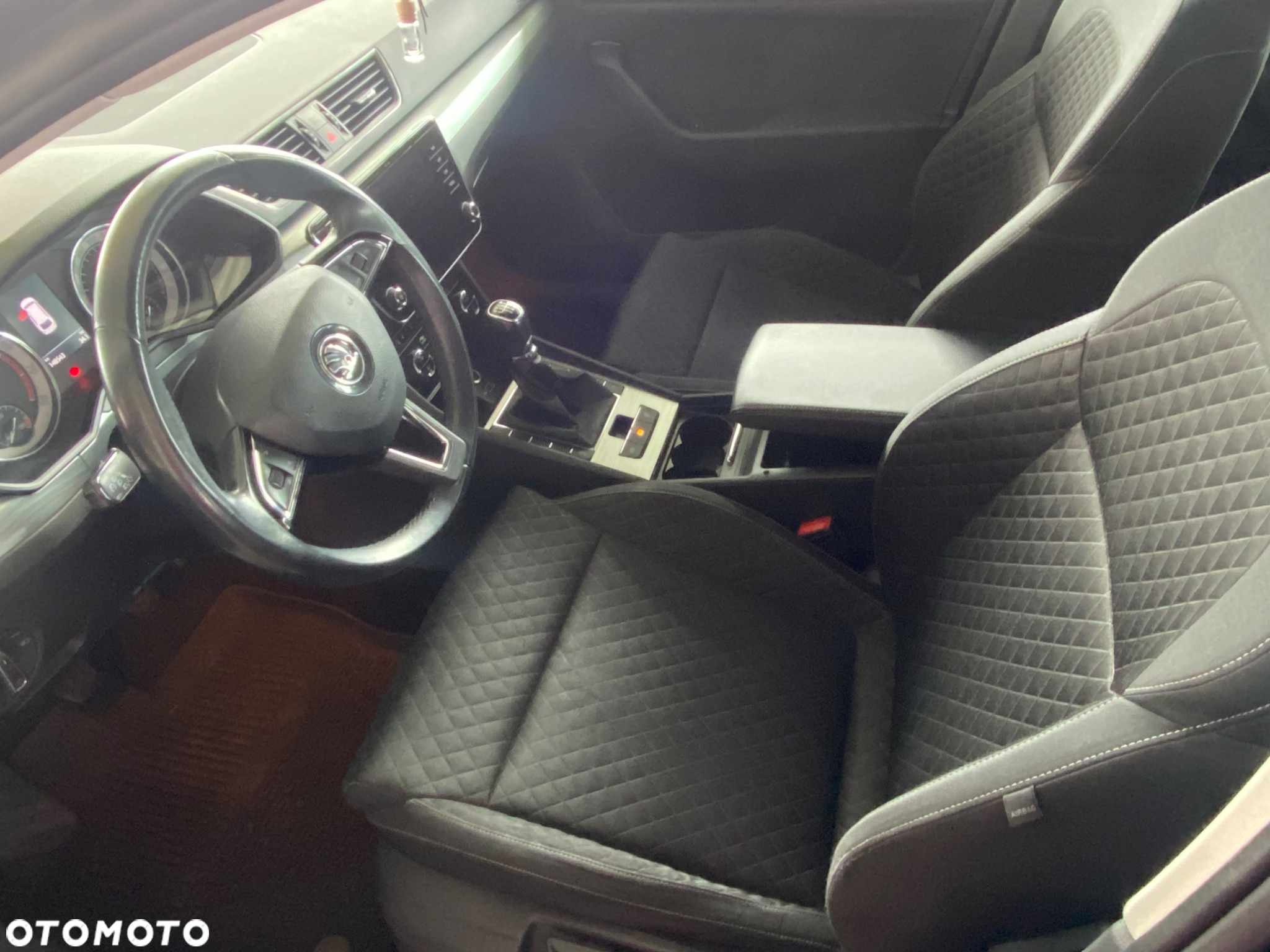 Skoda Superb 1.5 TSI ACT Ambition - 7