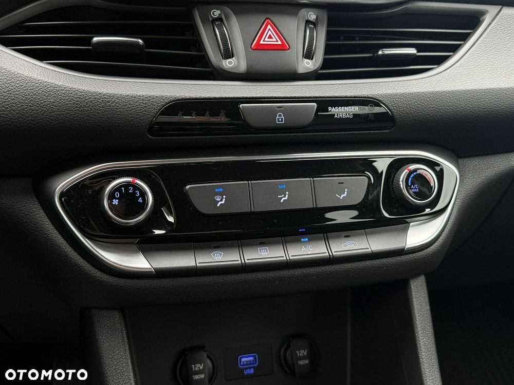 Hyundai i30 1.0 T-GDI Smart - 13