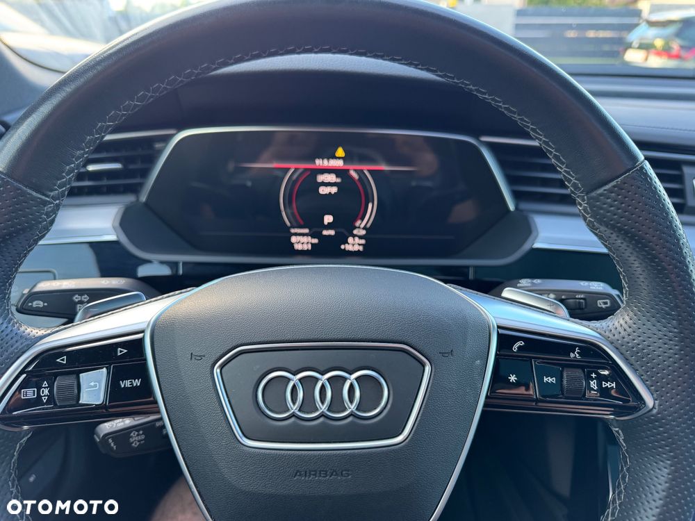 Audi e-tron S Quattro - 31