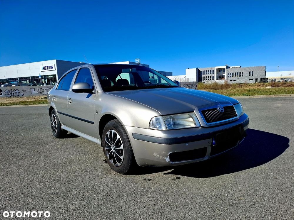 Skoda Octavia 1.6 Tour - 2
