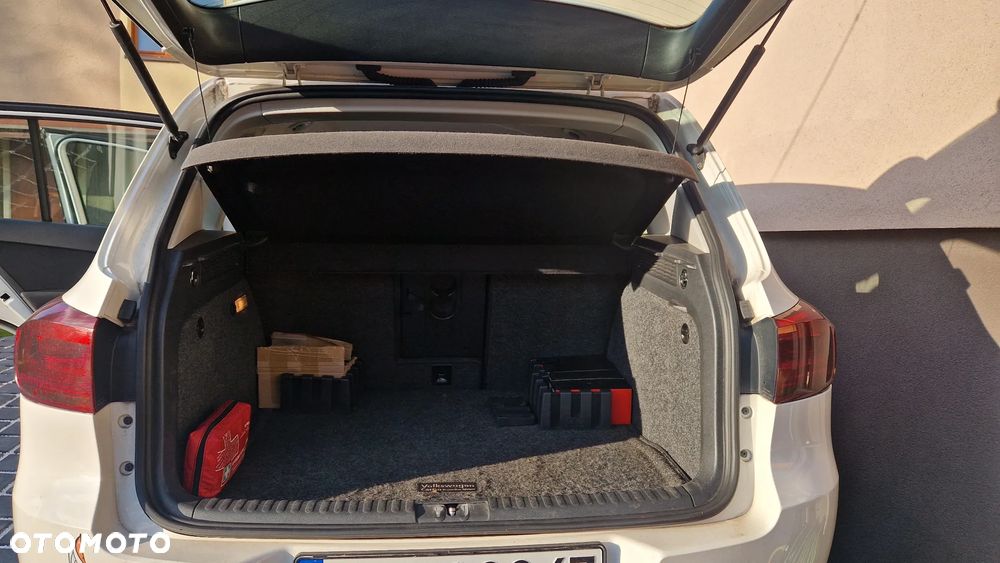 Volkswagen Tiguan - 13