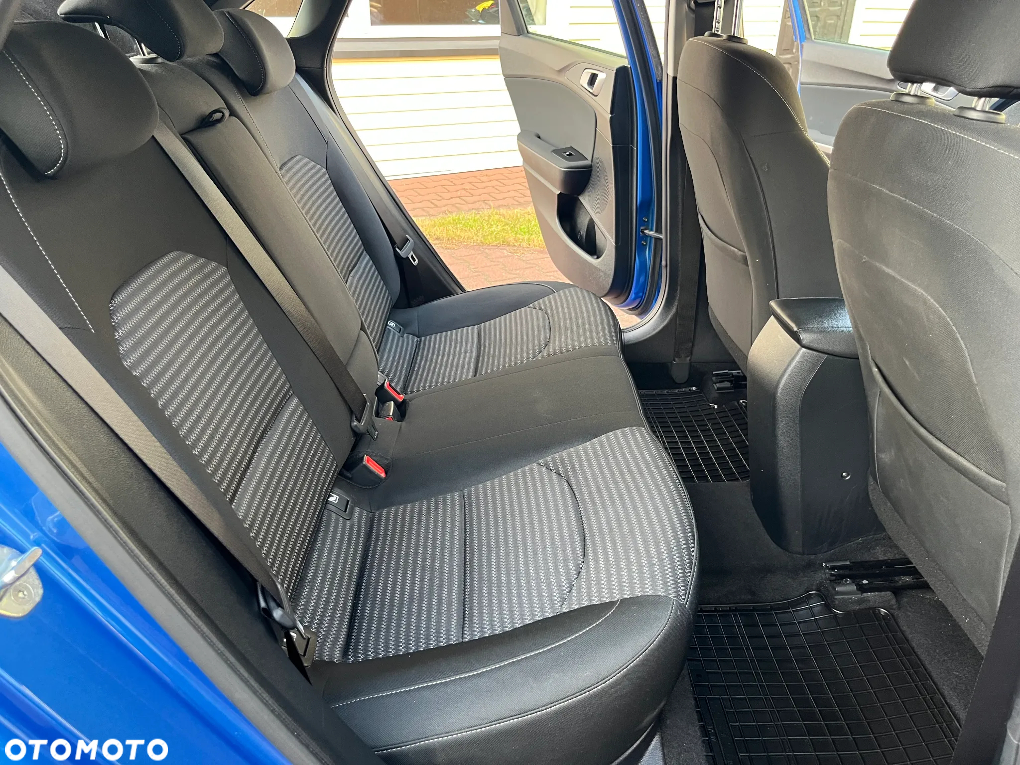 Kia Ceed 1.5 T-GDI M - 20