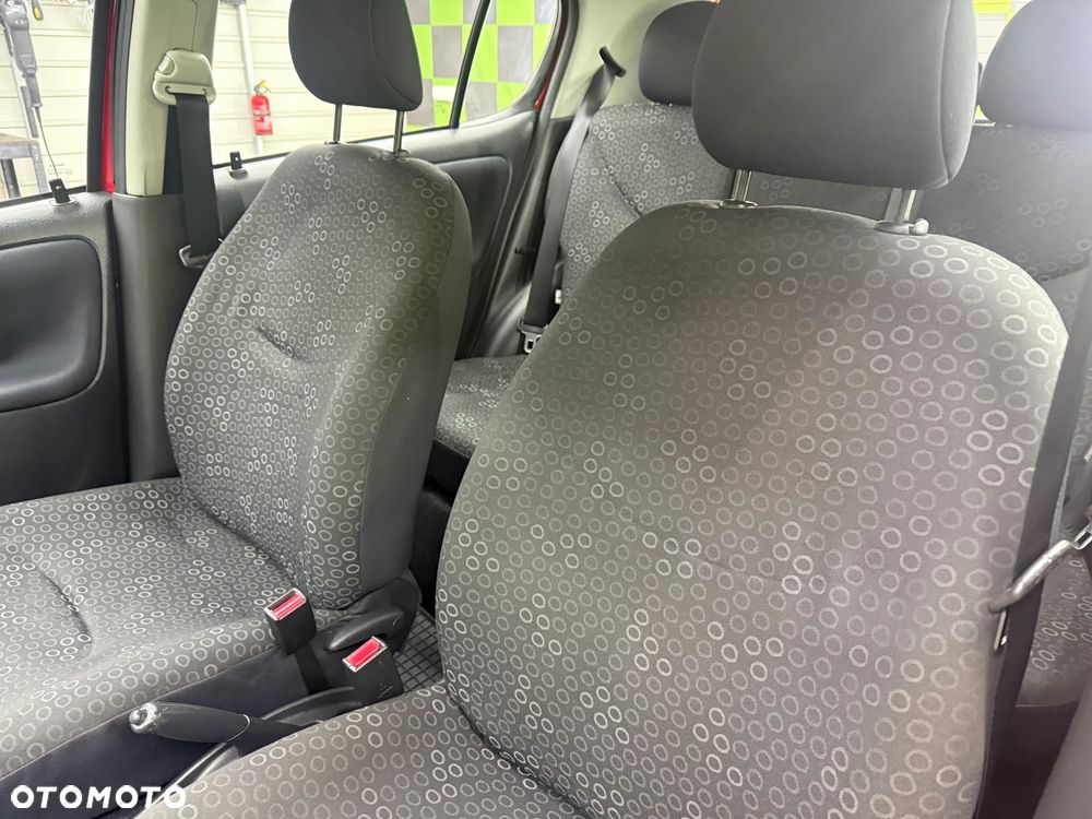 Toyota Yaris 1.0 Terra - 5