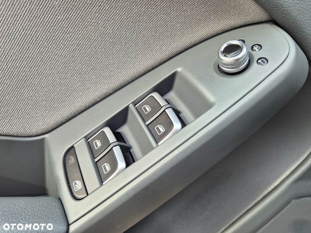 Audi A4 Avant 3.0 TDI Quattro S tronic - 25