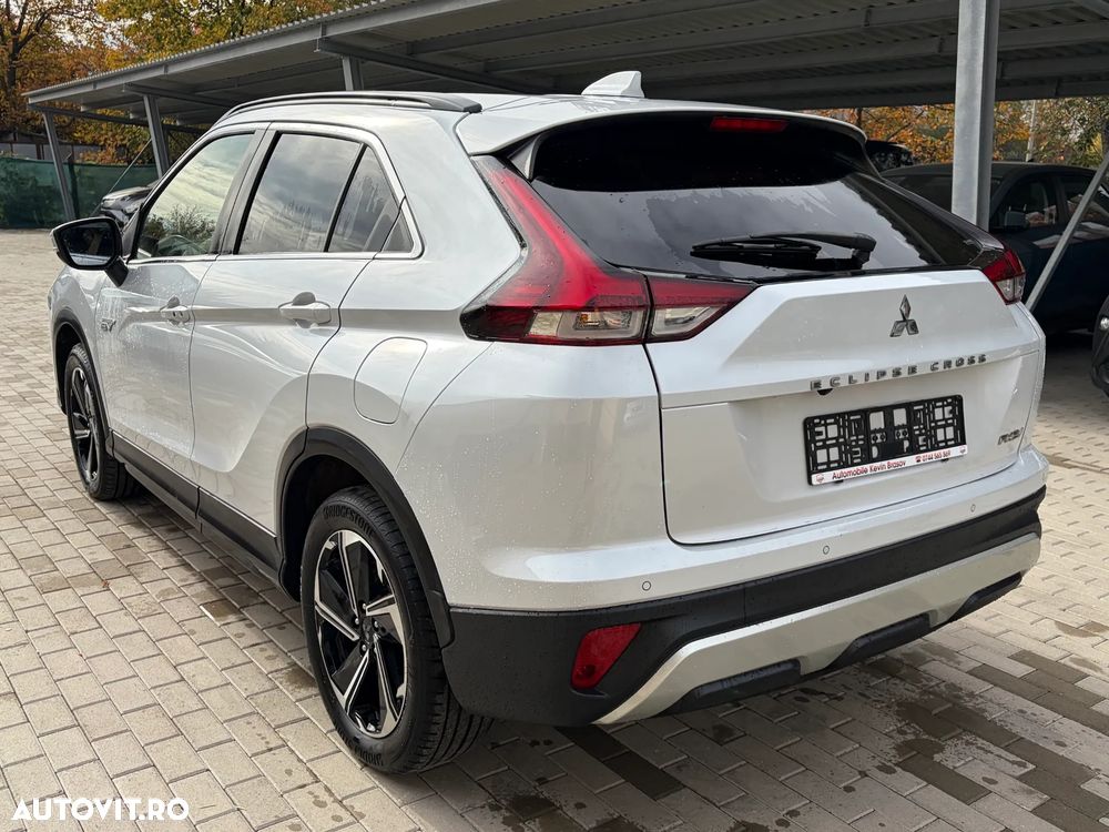 Mitsubishi Eclipse-Cross - 27