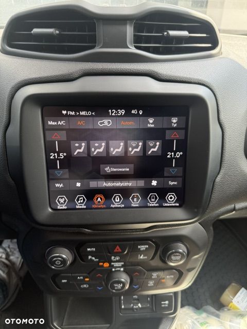 Jeep Renegade - 17