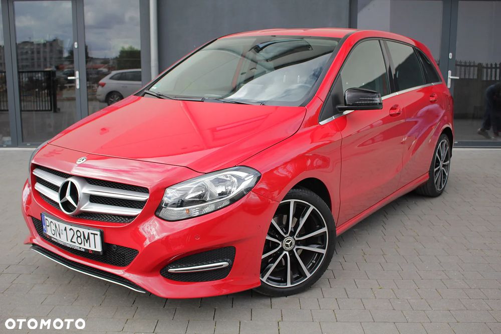 Mercedes-Benz Klasa B 180 UrbanStyle Edition