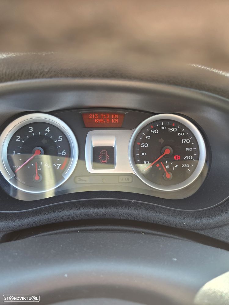 Renault Clio 1.2 TCE Dynamique S - 17