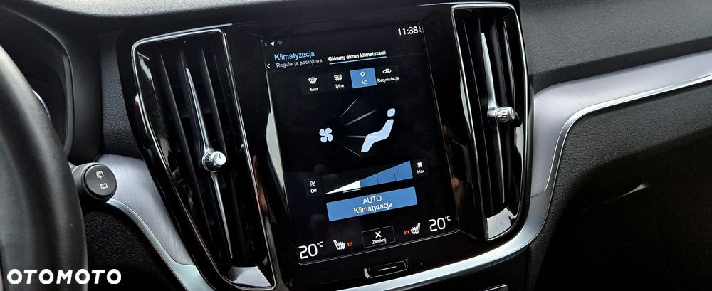 Volvo V60 B4 D Geartronic Momentum Pro - 27