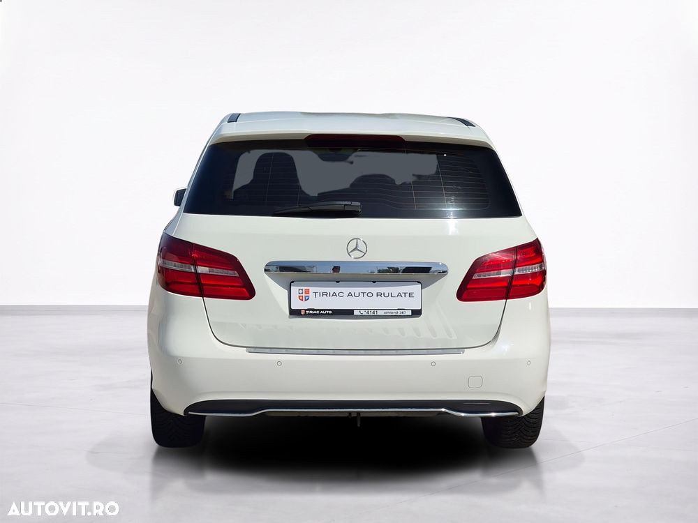 Mercedes-Benz B 180 - 5