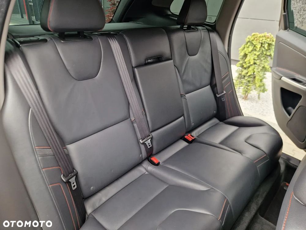 Volvo XC 60 D3 Geartronic Ocean Race - 31
