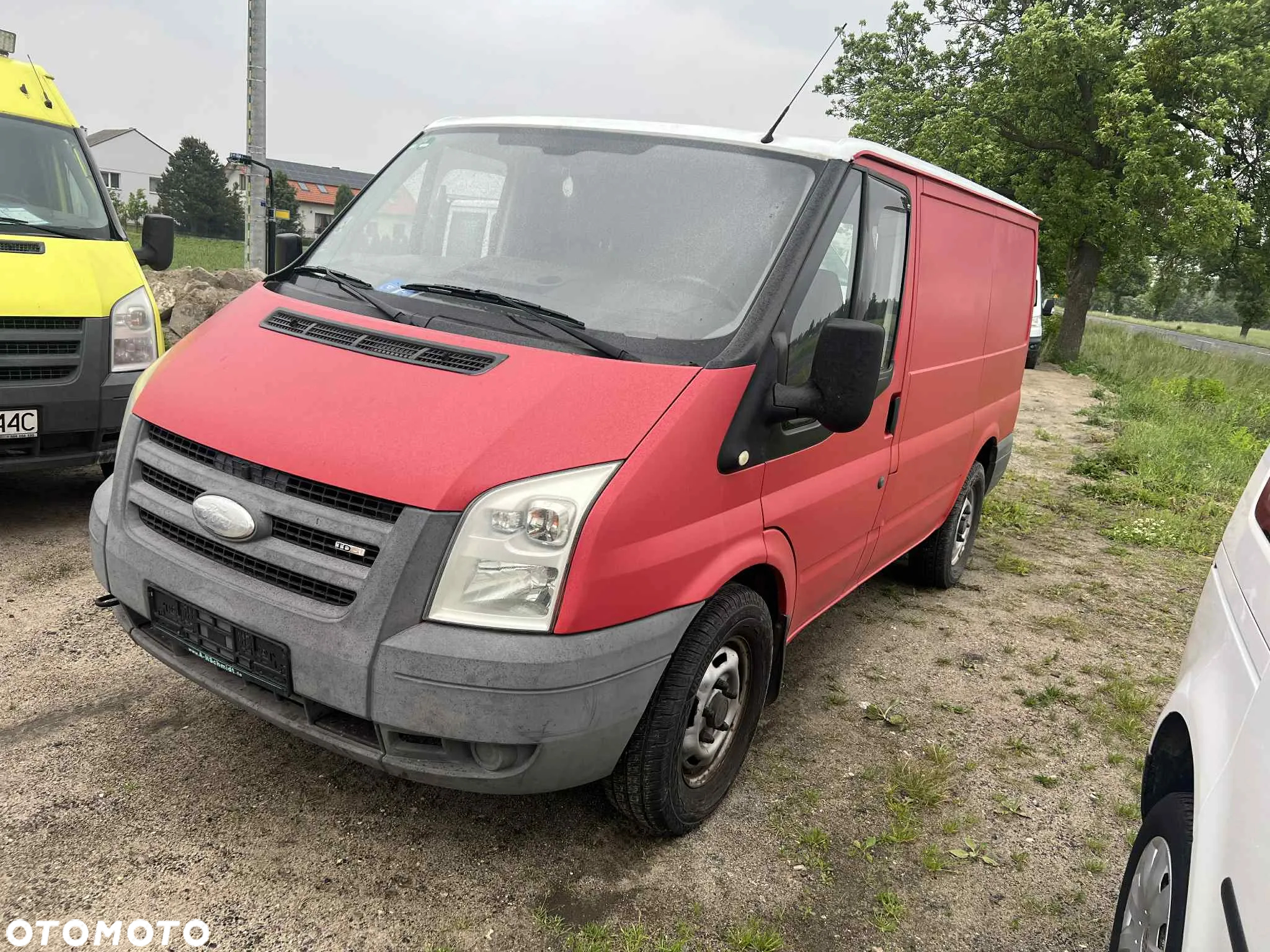 Ford Transit 2,4  tył napęd - 3