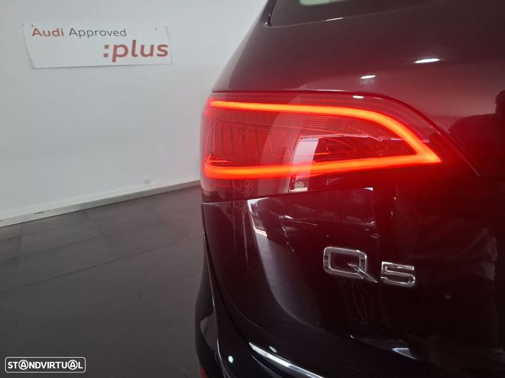 Audi Q5 2.0 TDI Business Line S-line - 11