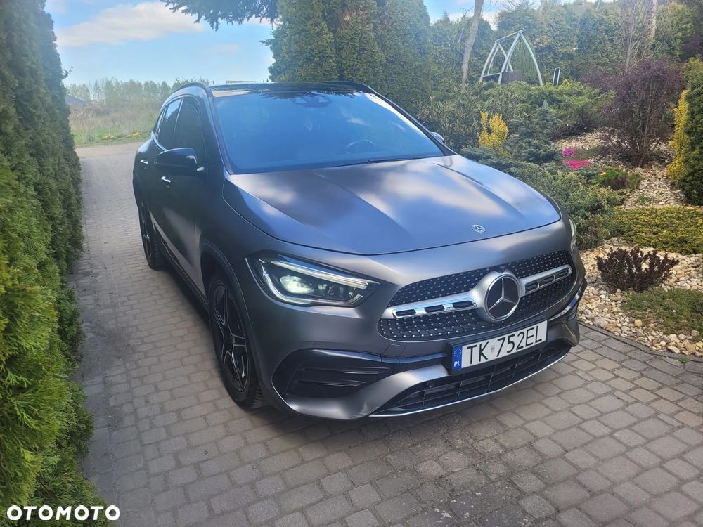 Mercedes-Benz GLA 200 d 4Matic 8G-DCT AMG Line - 2