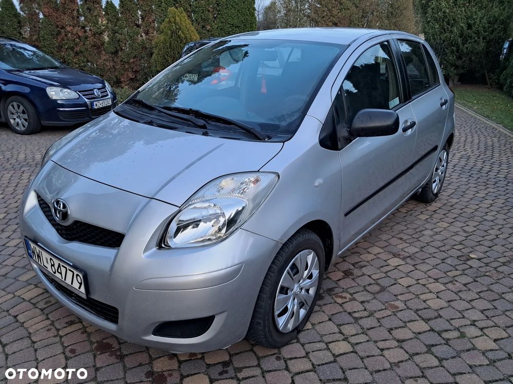 Toyota Yaris - 1