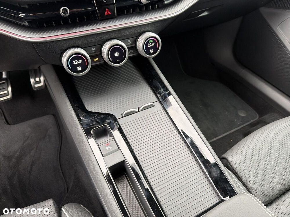 Skoda Superb 2.0 TSI 4x4 Sportline DSG - 14