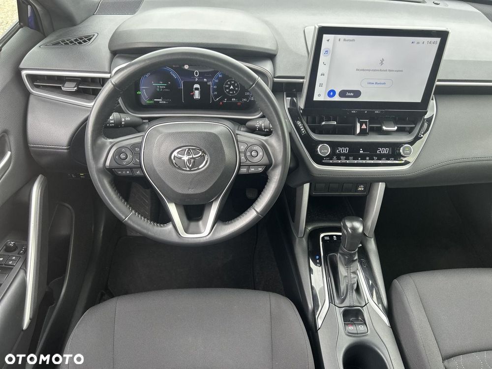 Toyota Corolla Cross - 13