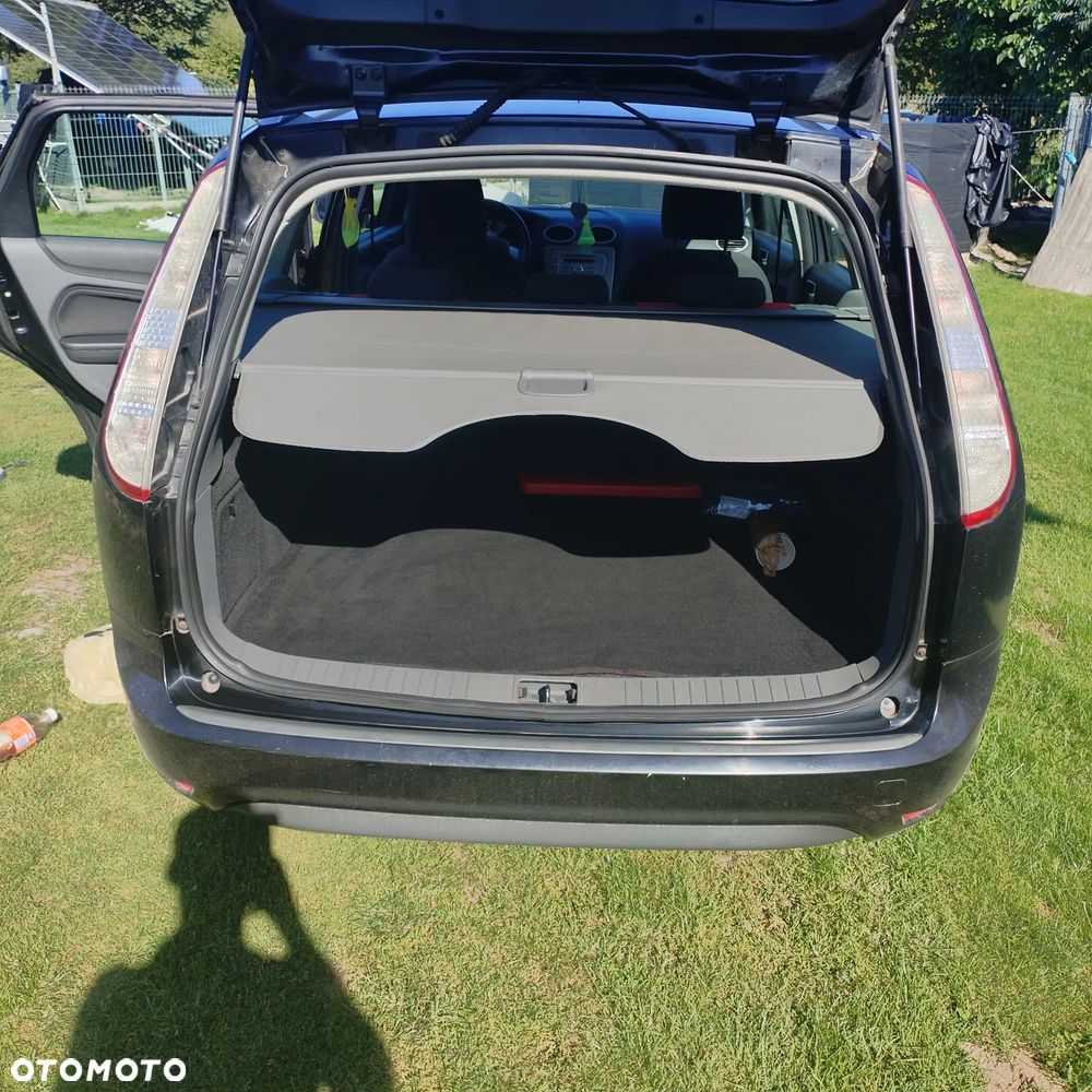 Ford Focus 1.6 Trend - 8