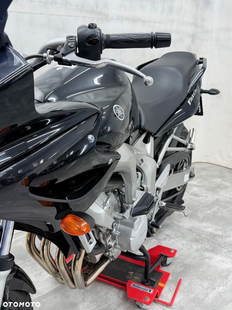 Yamaha FZ6 - 20