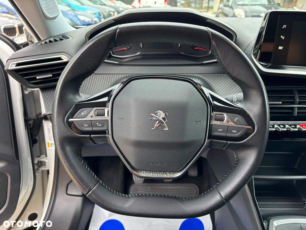 Peugeot 2008 1.2 PureTech Active Pack S&S - 13