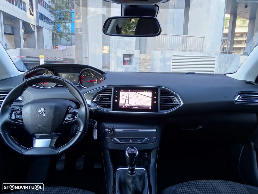 Peugeot 308 1.5 BlueHDi Style - 24