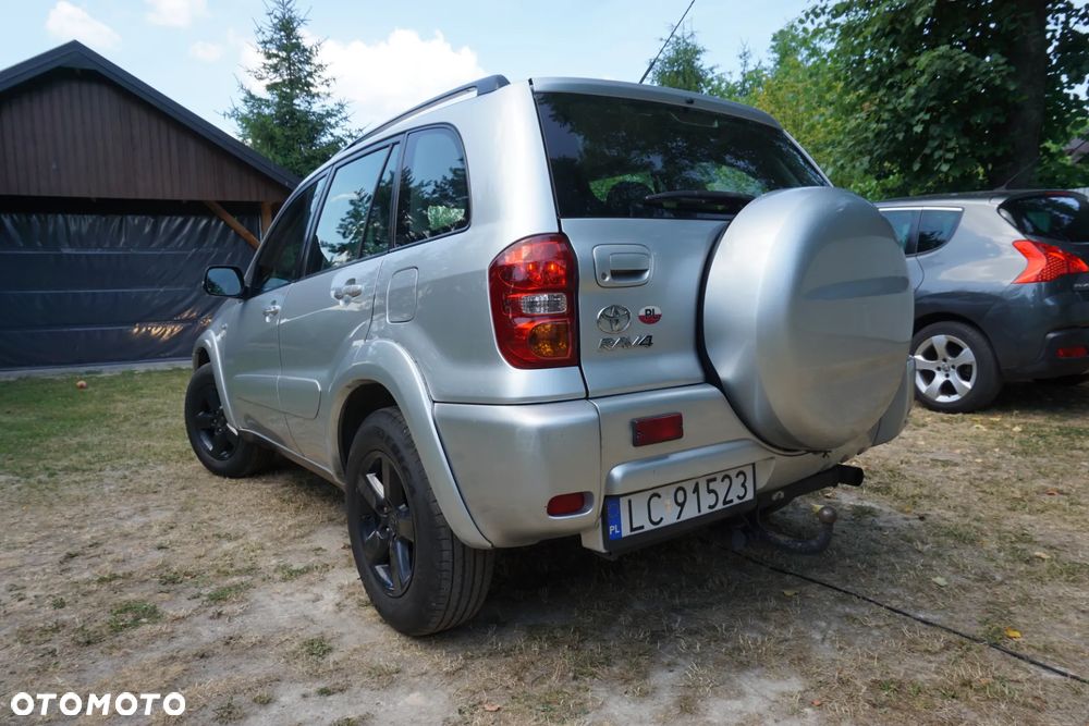 Toyota RAV4 D-4D 4x4 Executive - 13