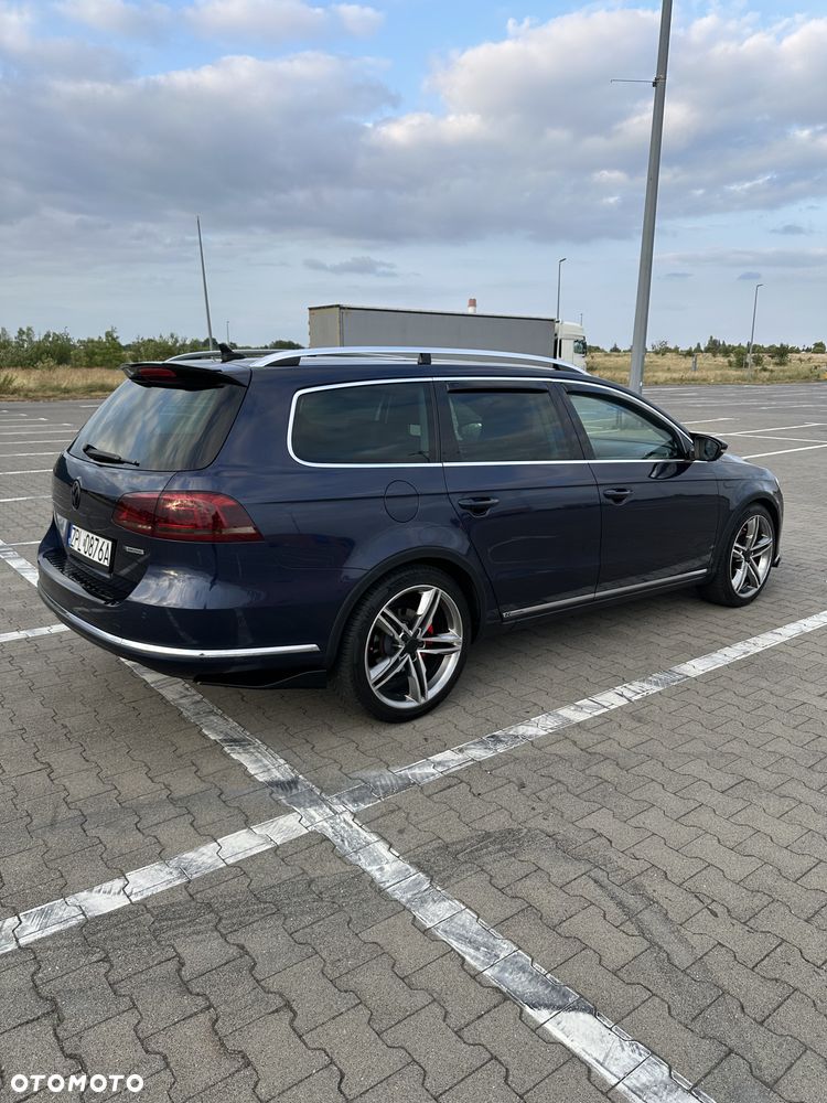Volkswagen Passat 2.0 TDI 4Mot Highline - 32