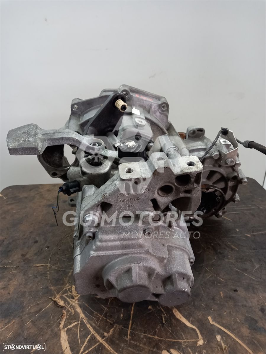 CAIXA VELOCIDADES VOLKSWAGEN GOLF 1.4TSI 122CV, REF: MCB - MANUAL 6V - 1
