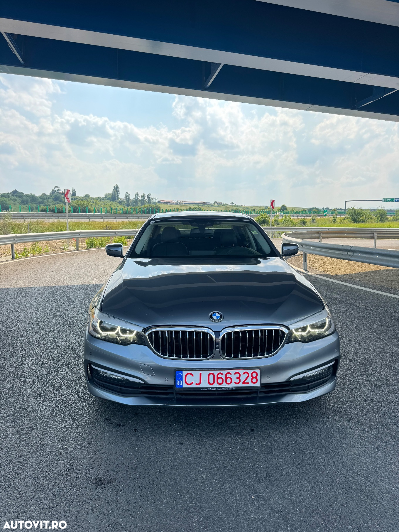 BMW Seria 5 520d xDrive AT - 10