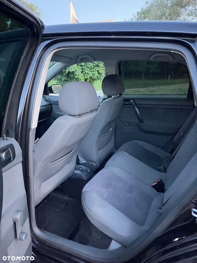 Volkswagen Polo - 11