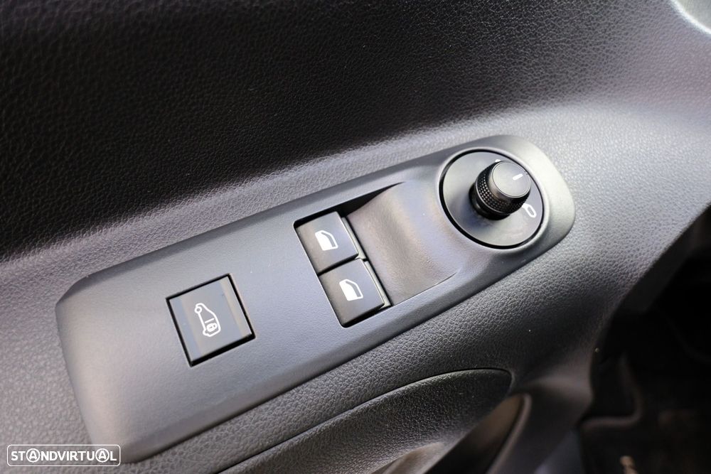 Peugeot Partner 1.5 BlueHDi M Standard EAT8 - 23