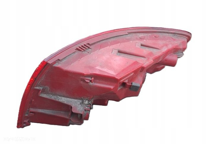 AUDI A4 B8 LIFT LAMPA LEWA TYŁ W KAROSERIE NEON EU KOMBI AVANT - 3