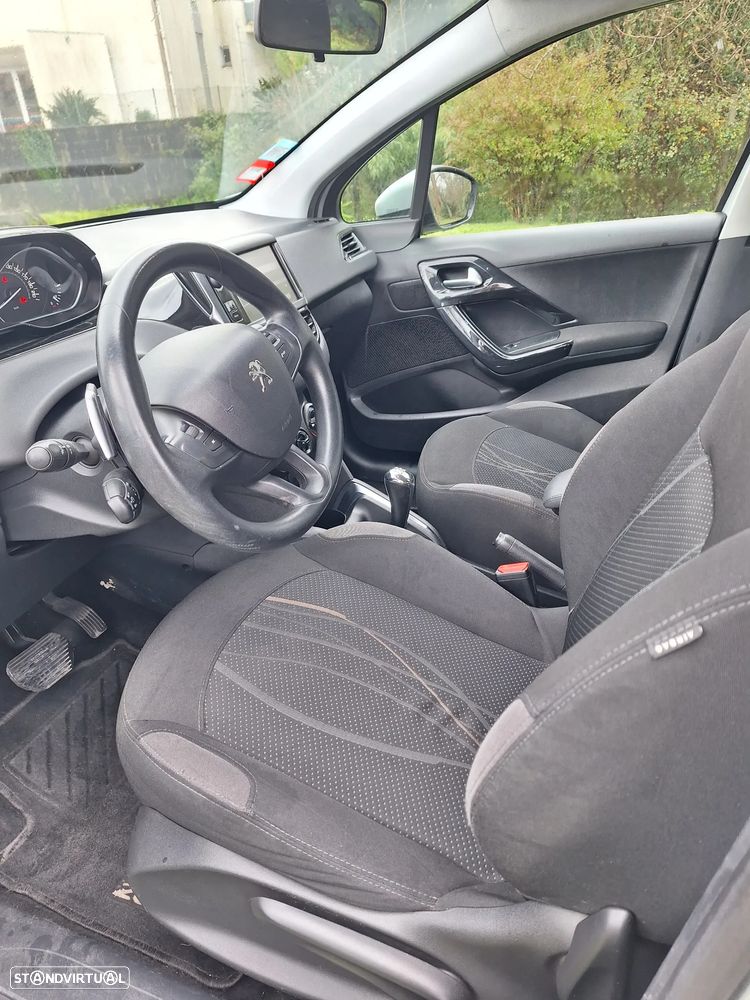 Peugeot 208 e-HDi 68 EGS5 Stop&Start Active - 14
