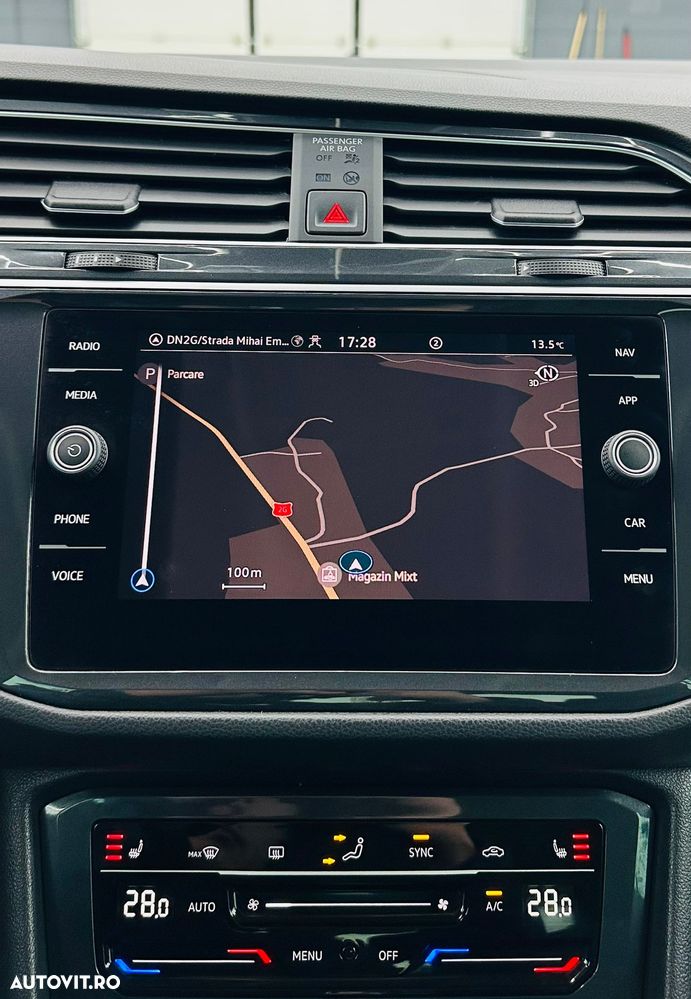 Volkswagen Tiguan 2.0 TDI DSG Life - 27